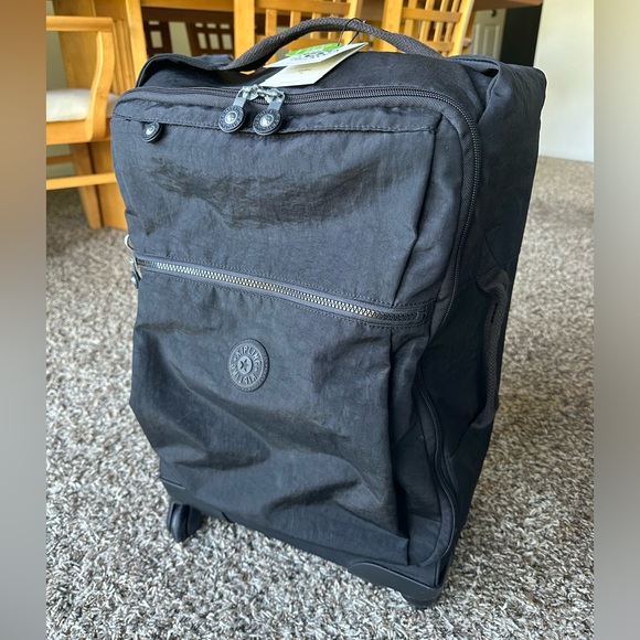 Kipling Darcey Small Carry-On Rolling black 4 wheeler new - Picture 2 of 14